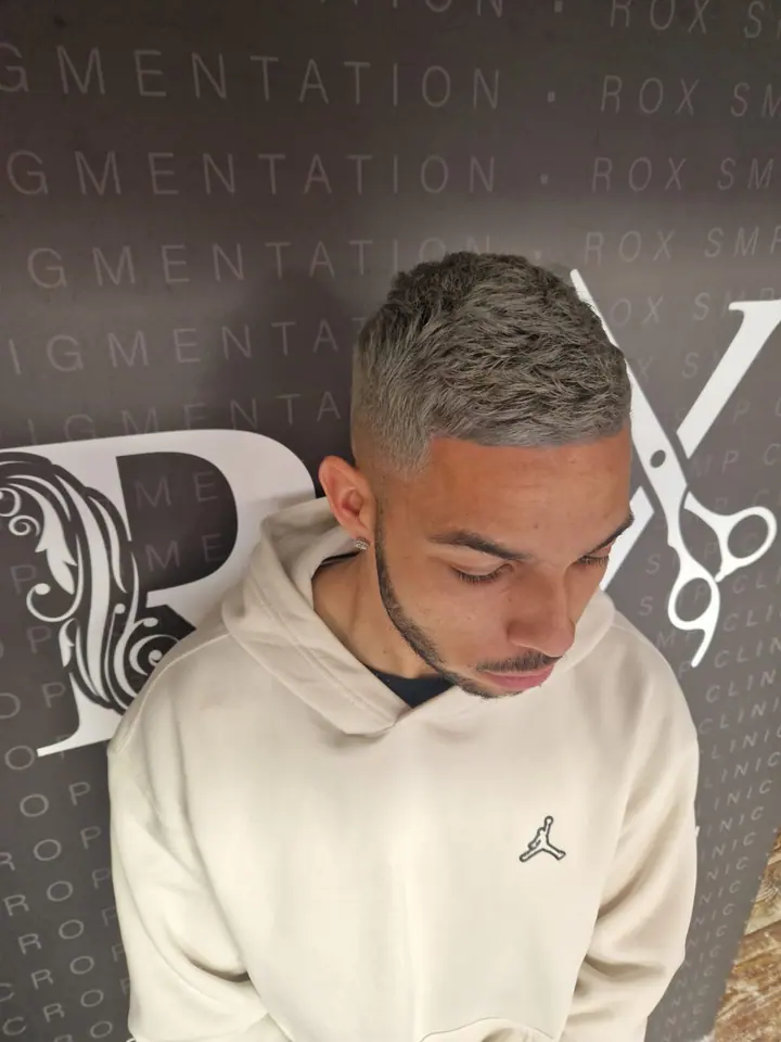 Silver textured crop with a skin fade